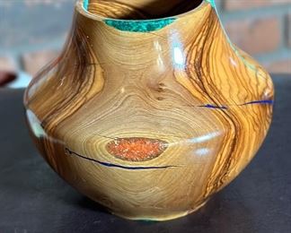 Morrie D. Elmer Birdseye Woodworking Artist Made Bowl	4in H	
