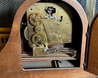 Howard Miller Triple Chime Key Wind Mantel Clock 612-1050-020 Hermle Movement West Germany	9.5 x 20.5 x 5in	HxWxD
