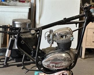 1966 BSA A50 ROYAL STAR 500cc Motorcycle Parts/ Restoration		
