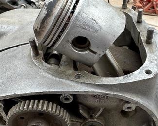 BSA A65T Thunderbolt 650cc Crankcase Crank Case		
