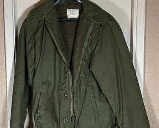 US Navy Cold Weather Jacket NSN USS Proteus Jacket 8415-00-753-5612	SIZE MEDIUM (38-40)	
