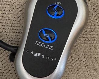 La-Z-Boy 792 Miller Power Lift Recliner Chair	41 x 29 x 35in	HxWxD
