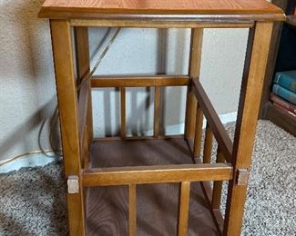 Lamp Side Table	55 x 14 x 20in	HxWxD
