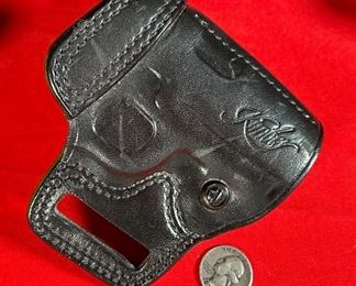 Galco Kimber Holster G819WCD AV424B Avenger Black Right-Handed Pancake Holster	4.5x4.5x1.25in	
