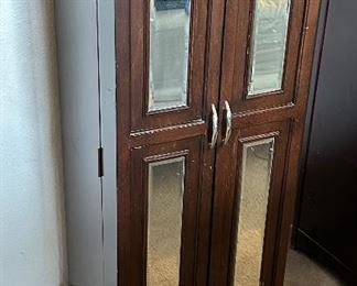 Jewelry Chest #2	41.5 x 18 x 14in	HxWxD