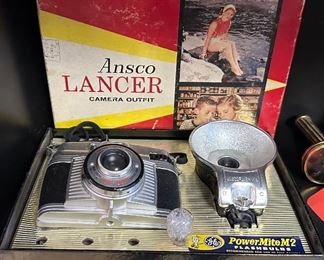 Vintage Ansco LANCER Camera Outfit	Box: 4 x 9.5 x 7in	HxWxD

