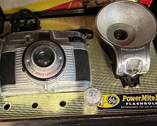 Vintage Ansco LANCER Camera Outfit	Box: 4 x 9.5 x 7in	HxWxD
