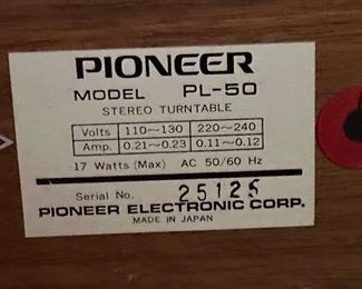 Pioneer PL-50 Vintage Turntable Vintage Stereo	8 x 20 x 17	HxWxD
