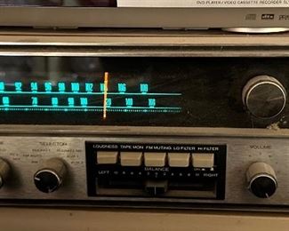Kenwood KR-5150 Vintage Receiver Vintage Stere	5.5 x 16.75 x 13in	HxWxD
