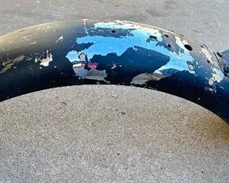 BSA Fender for restoration	9x27x6in	
