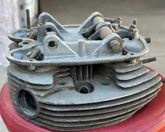 BSA A50 Cylinder Head Head	6x10x10in	
