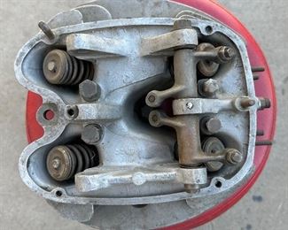 BSA A50 Cylinder Head Head	6x10x10in	
