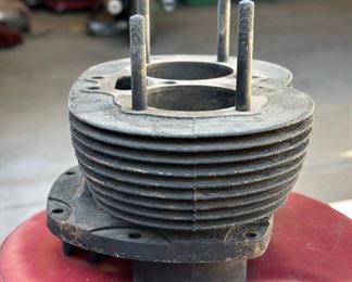 BSA TOP END Cylinder&nbsp;#1	8x6.5x10in	HxWxD
