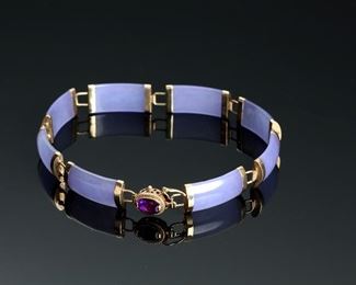 14k Yellow Gold Lavender Jade Panel Bracelet. Amethyst Clasp. 	8in long<BR>Jade: 21x9mm 