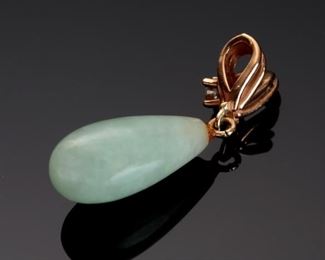 14k Gold Chinese Jade& Diamond Pendant 	26x7mm	
