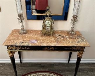 Entryway table from ‘domaine’ in Boston.  This is a table that needs a little bit of work done on one of the legs.  It is elegant and quiet.