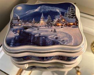Mr. Christmas Porcelain Symphonium Musical Box