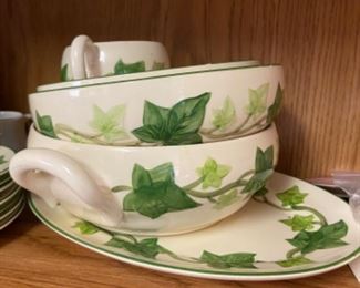 Franciscan ware Ivy pattern