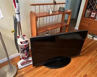 TV,  Shark vacuumand wood shelf