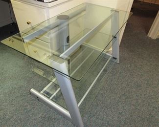 Contemporary TV stand