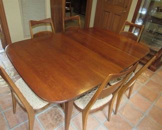 Heywood Wakefield table & chairs