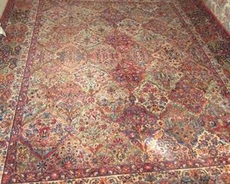 9' x 11' clean Karastan rug no pets/no stains/no smoke