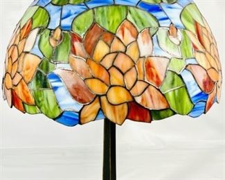 Vintage Bronze and Tiffany Glass Style Shade Table Lamp
