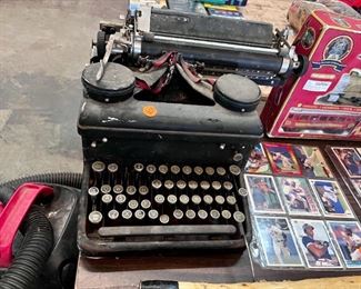 vintage typewriter 
