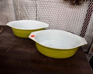 two vintage green Pyrex bowls 