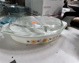 Pyrex divided dish 