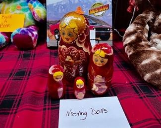 nesting dolls 