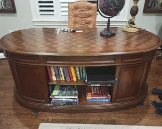 desk.. heavy executive