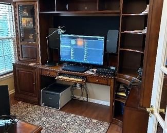 HOME OFFICE SECTIONAL SUITE