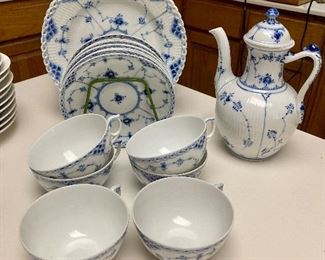 Royal Copenhagen Blue Fluted Full Lace set
