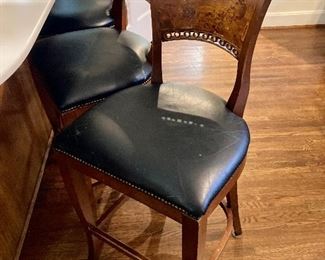 Set of 3 barstools

