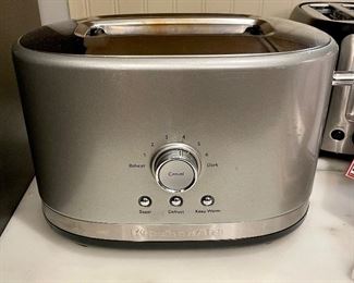 SOLD- KitchenAid toaster (extra wide slot for bagels)
