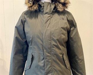 Size 14/16 Youth North Face. $100. 