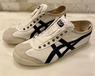 SOLD-  Onitsuka Tiger Men's shoes. Great condition. Size 9.5