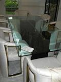 got to see this dining room table and chairs