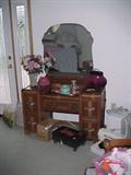 1930's Art Deco vanity with mirror
