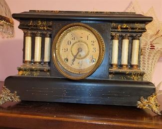 Mantle clock