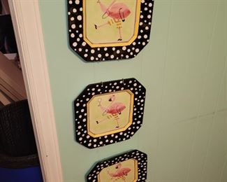 Flamingo plates