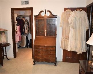 UPSTAIRS-Front Bedroom Overview