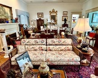 This sofa is AMAZING!