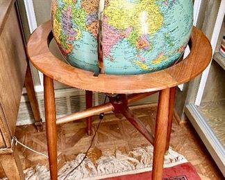 Vintage MCM Replogle LIGHTED globe on stand. FUN!  It works!
