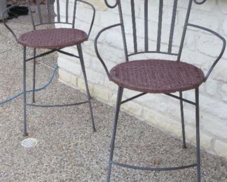 Outdoor barstools