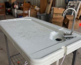 Fish prep table