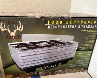 Food dehydrator 