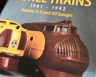 Lionel trains books
