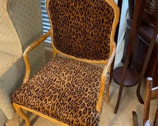 Baroque style leopard arm chair 